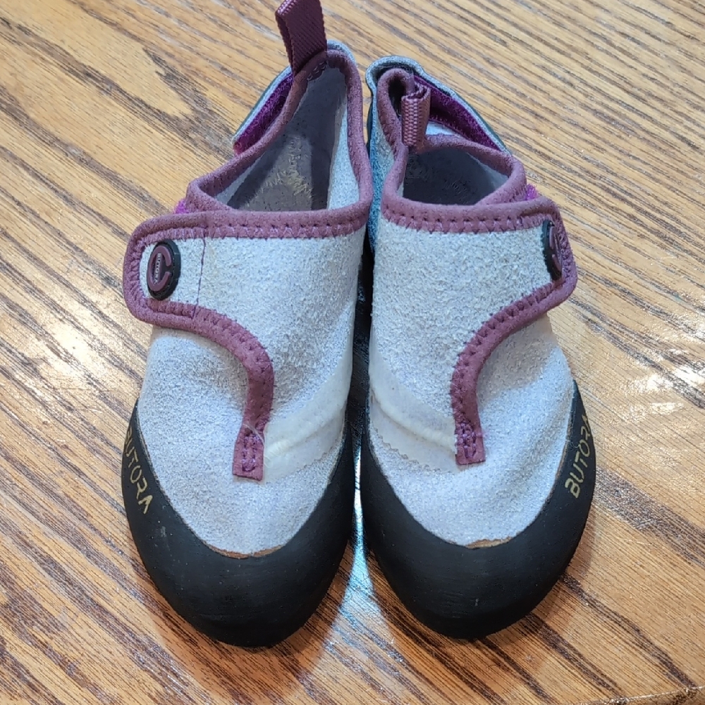 Kids' Purple and Black Cl
